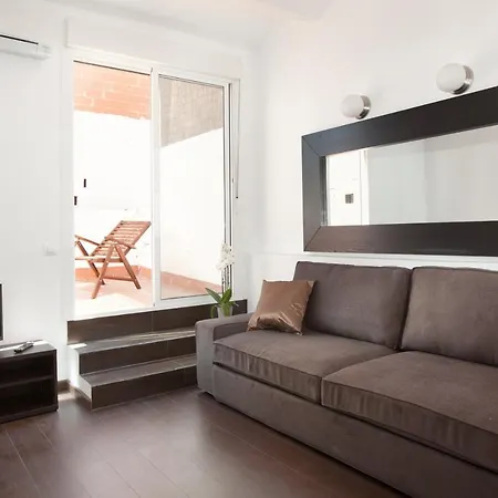 Beautiful Penthouse Next To Sagrada Familia
